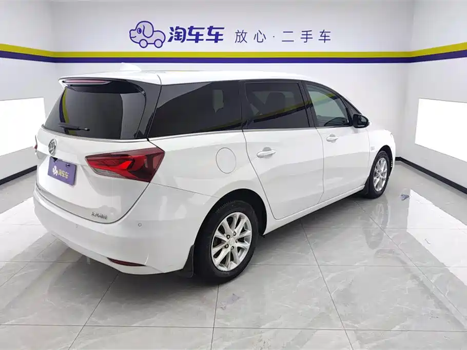 BUICK  GL6