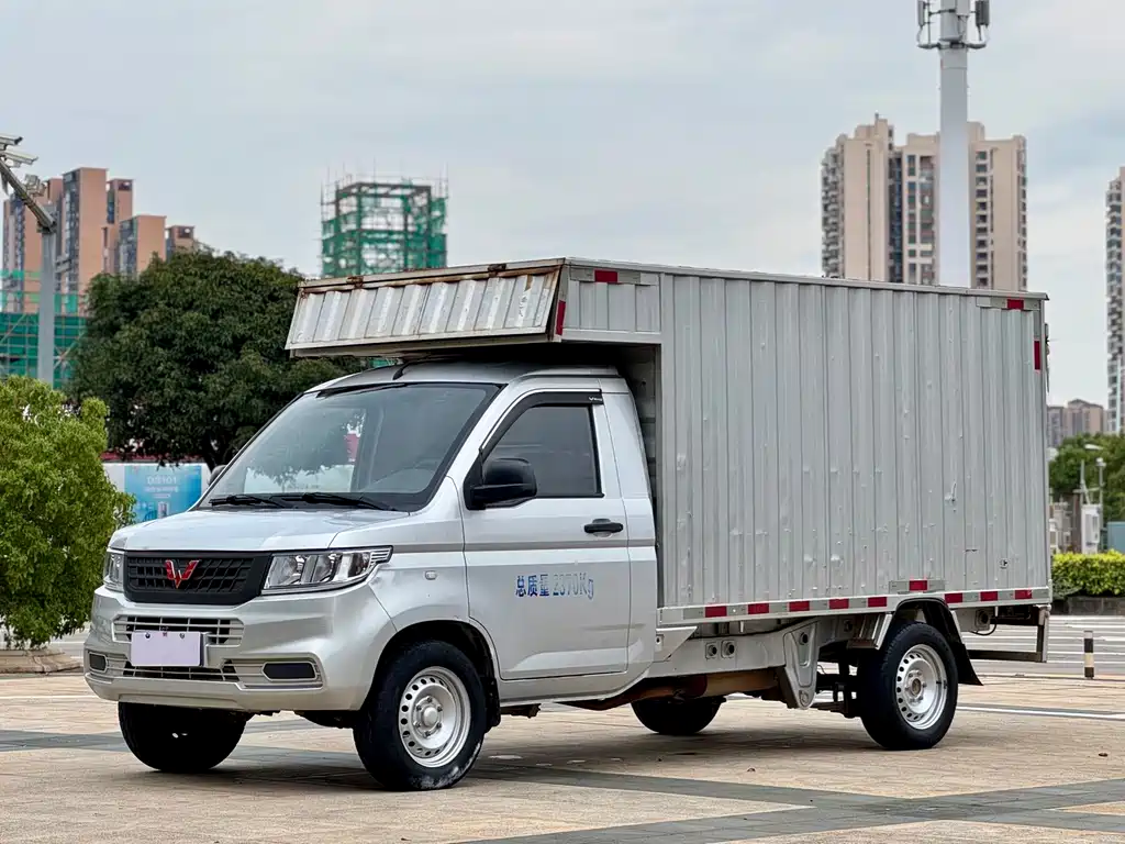 Купить Wuling Rongguang New Truck