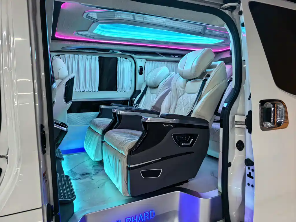 Toyota Hiace — миниатюра 4