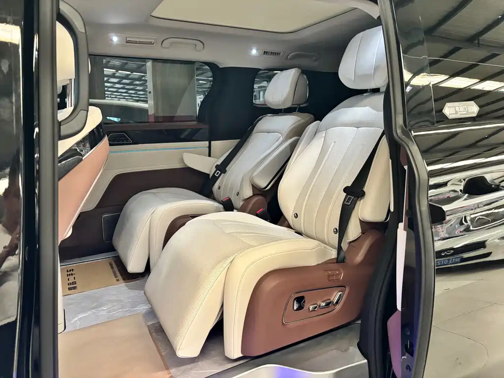 BYD Xia — миниатюра 7