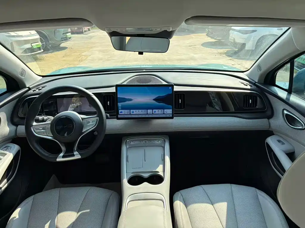 BYD Sealion 05 EV — миниатюра 5