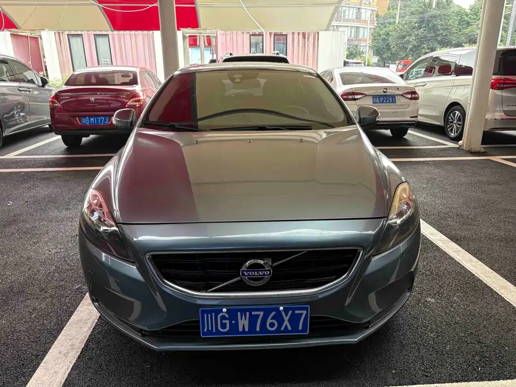 Volvo V40 — миниатюра 2