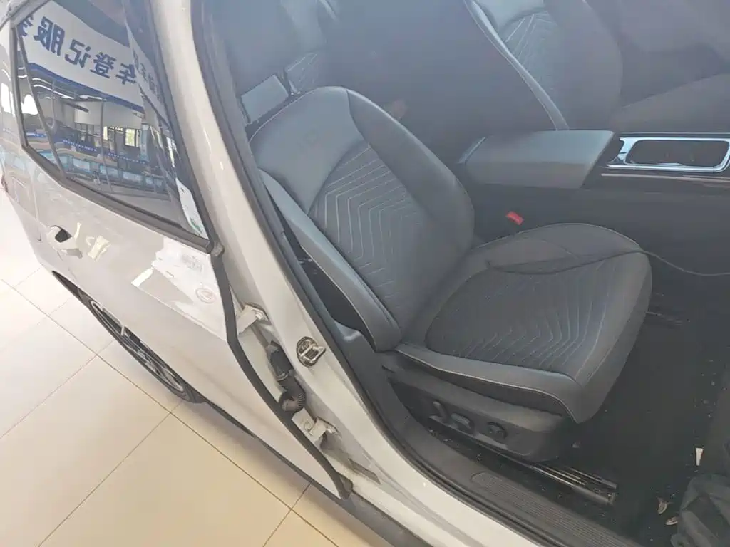 Volkswagen ID.3 — миниатюра 25