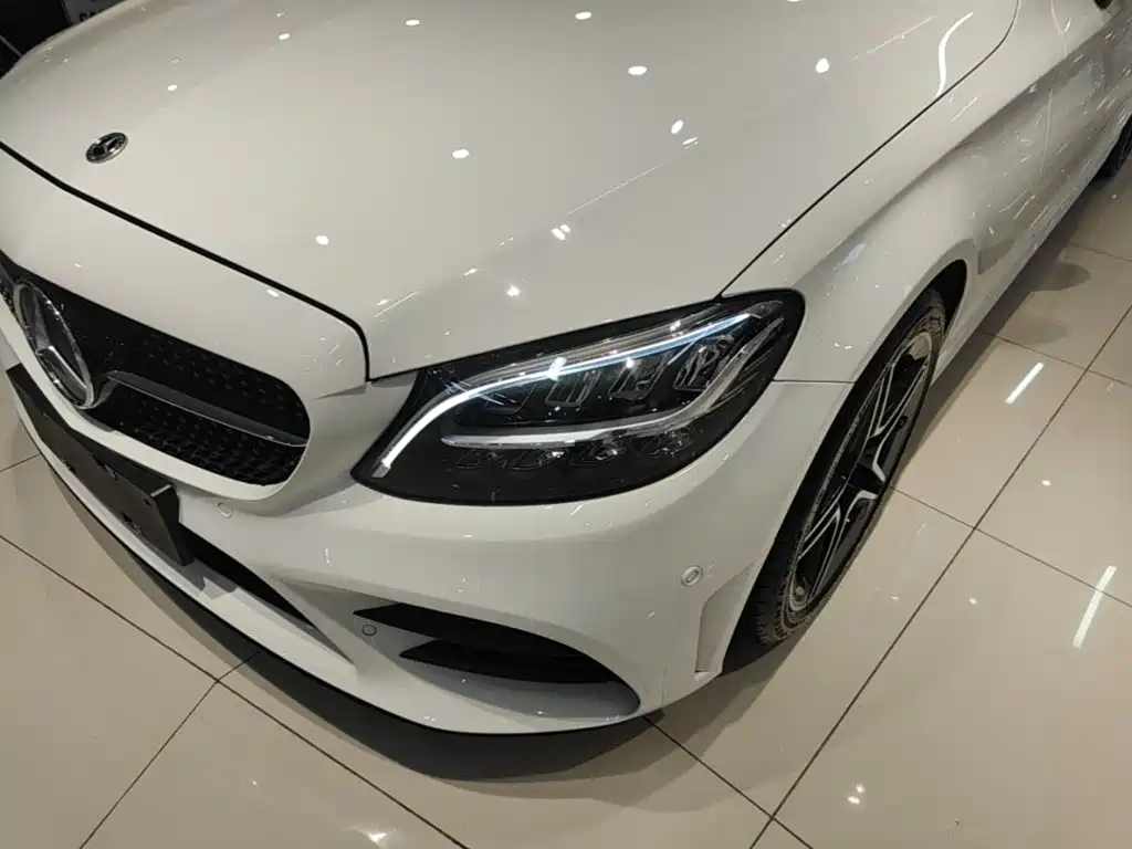 Mercedes-Benz C-Class (Import) — миниатюра 24
