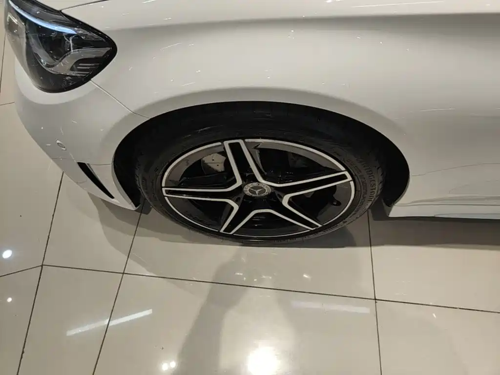 Mercedes-Benz C-Class (Import) — миниатюра 23