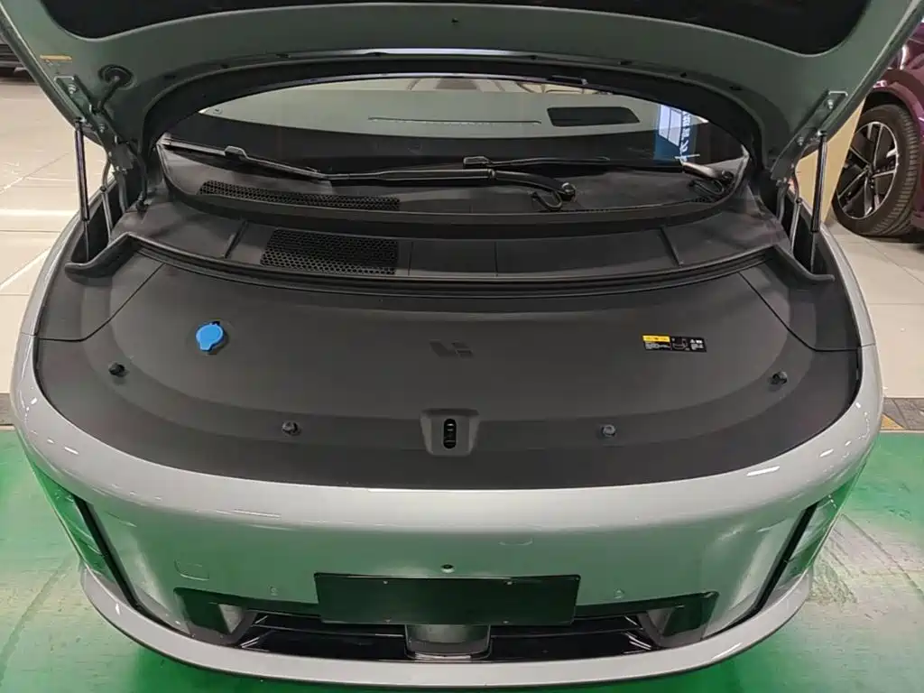 Li Auto Li i8 — миниатюра 20