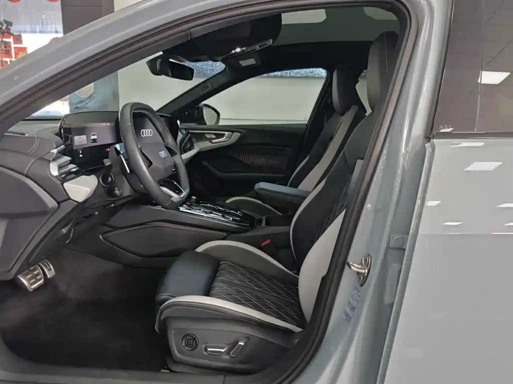 Audi A5L — миниатюра 10