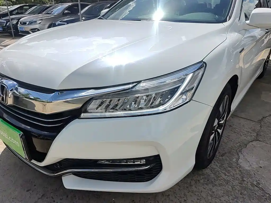 Honda Accord — миниатюра 24