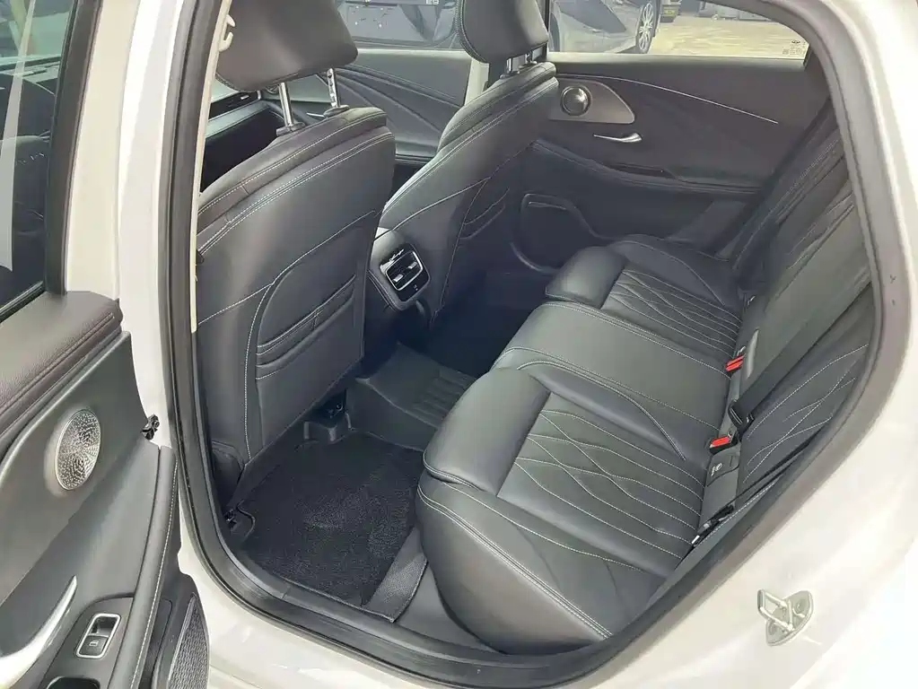 Chery Arrizo 8 — миниатюра 11