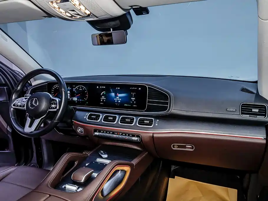 Mercedes-Benz GLE (Import) — миниатюра 26