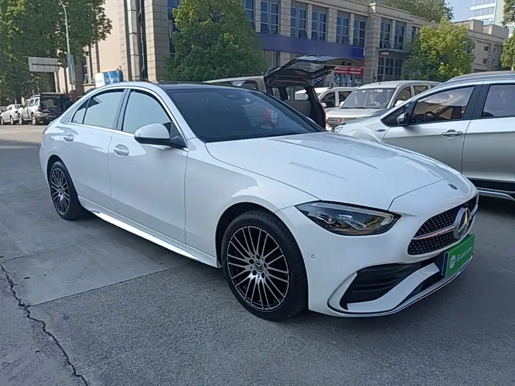 Mercedes-Benz C-Class — миниатюра 4