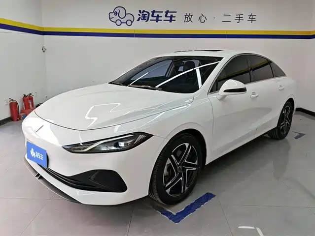 ROEWE D7 2024