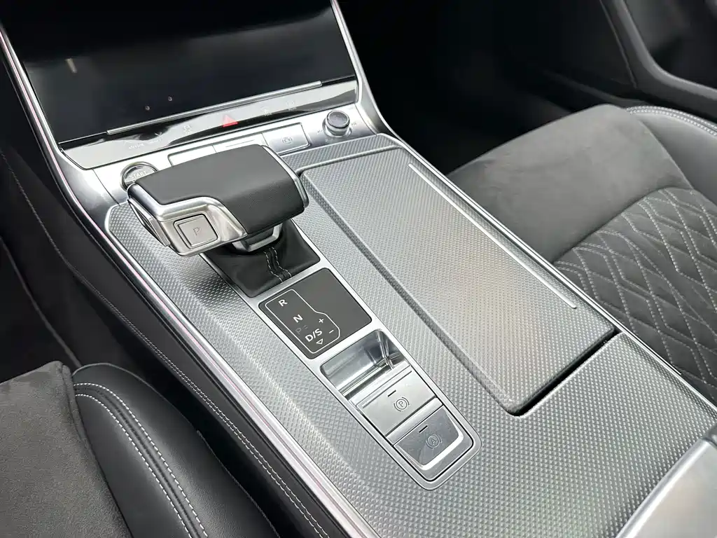 Audi A7L — миниатюра 18