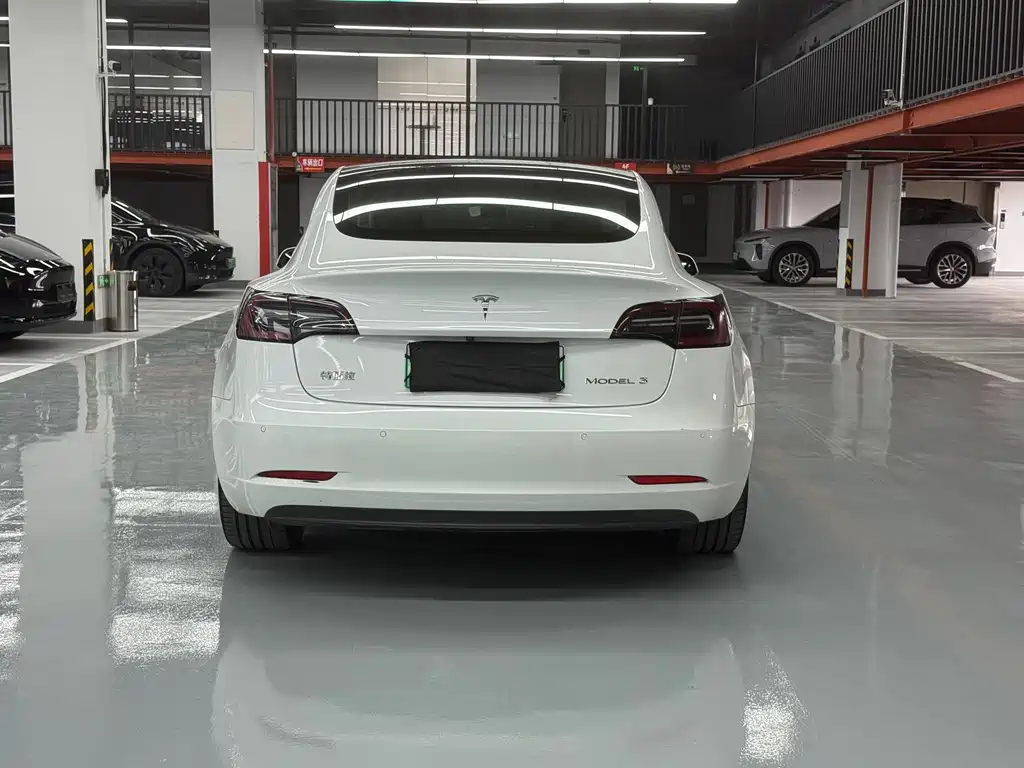 Tesla Model 3 — миниатюра 24