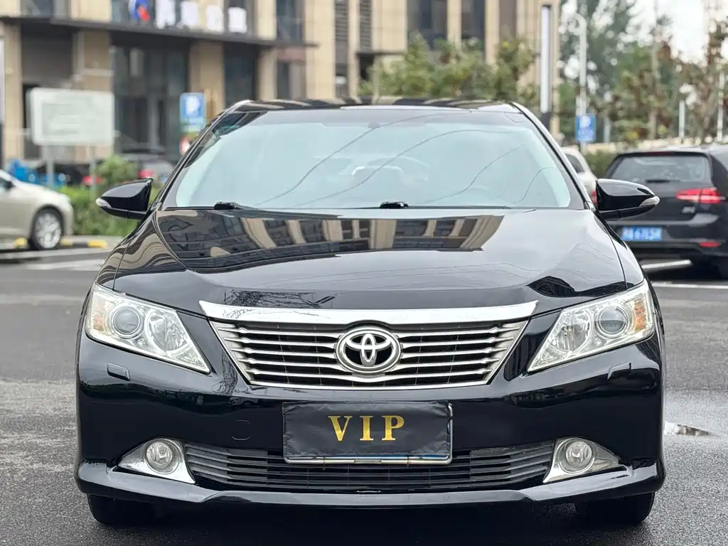 Toyota Camry — миниатюра 2