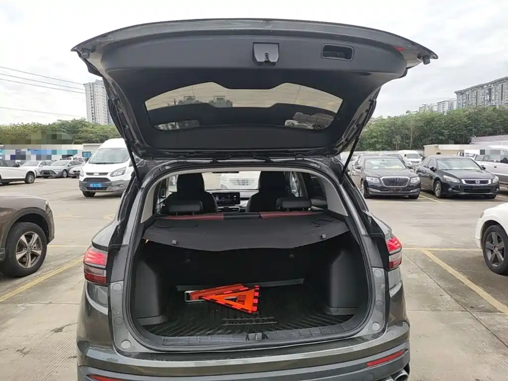 Geely Binyue — миниатюра 19