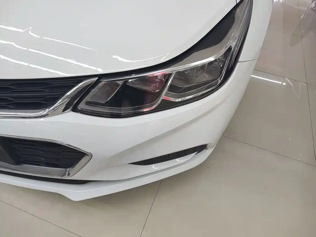 Chevrolet Cruze — миниатюра 24