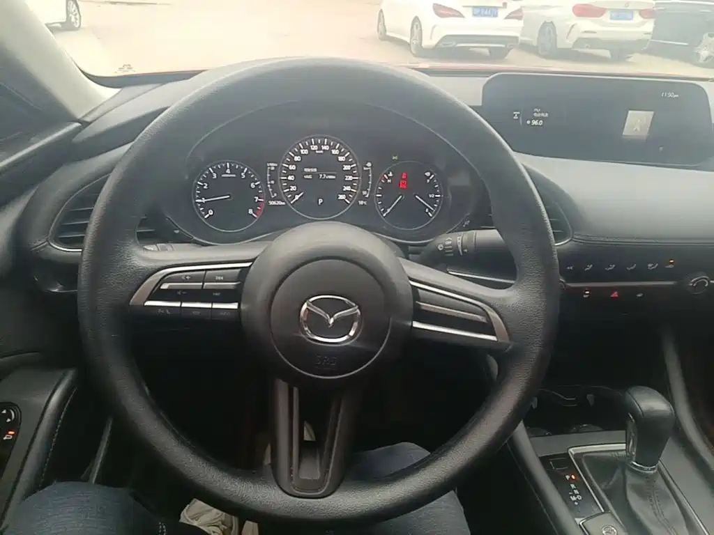 Mazda 3 Axela — миниатюра 11