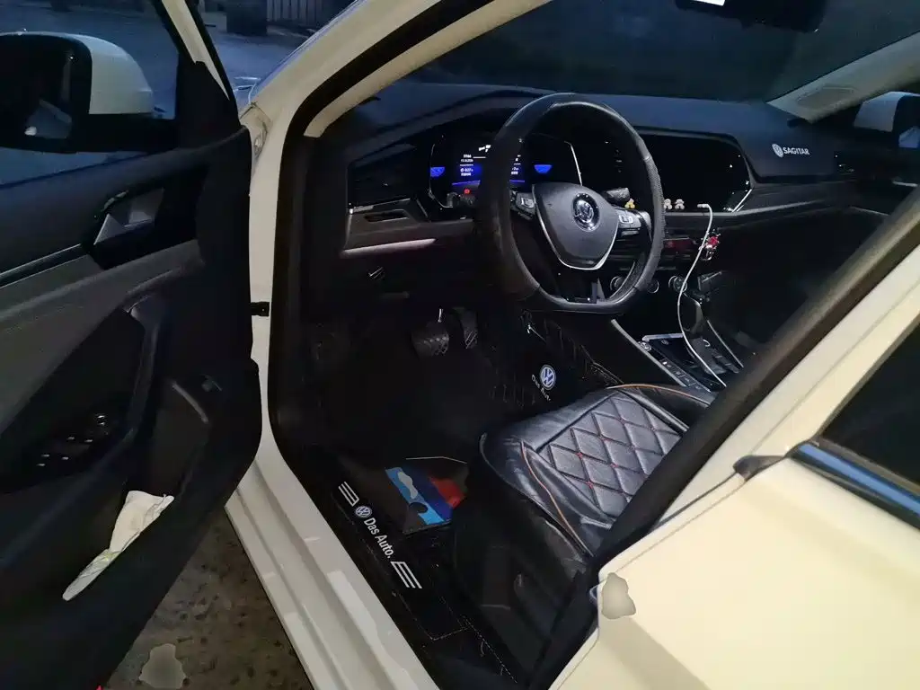 Volkswagen Sagitar — миниатюра 17