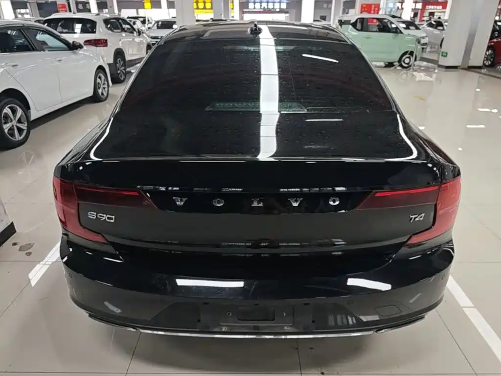 Volvo S90 — миниатюра 6