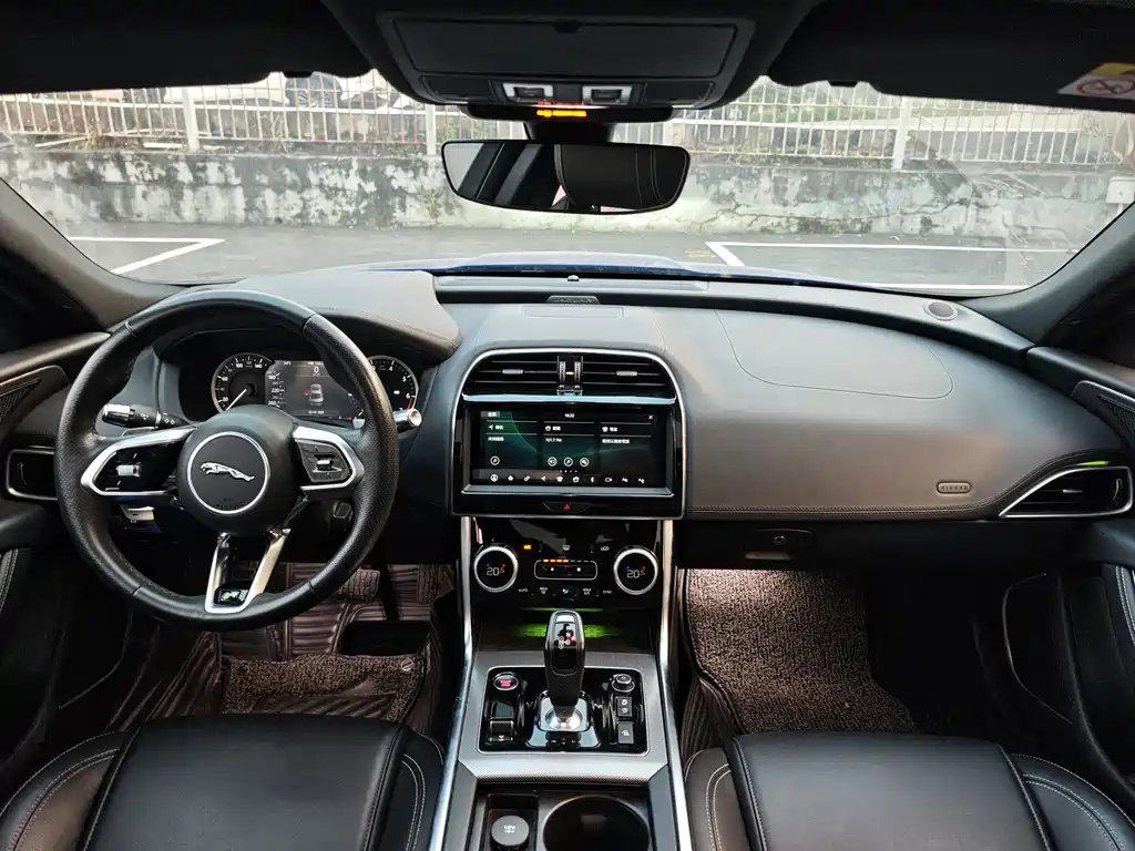Jaguar XEL — миниатюра 6