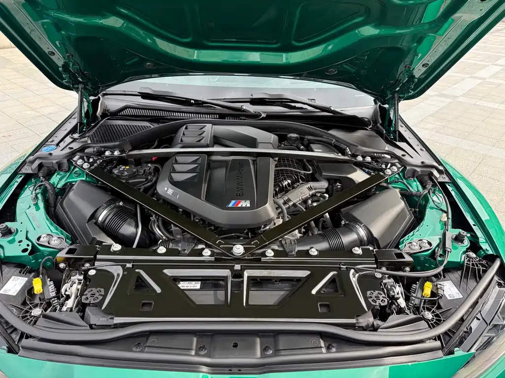 BMW M4 — миниатюра 4