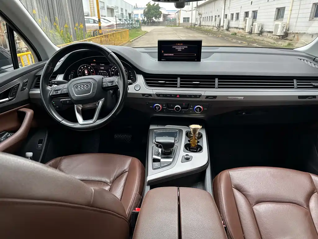 Audi Q7 — миниатюра 18