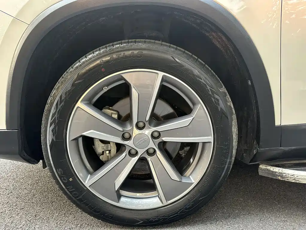 Geely Haoyue L — миниатюра 18