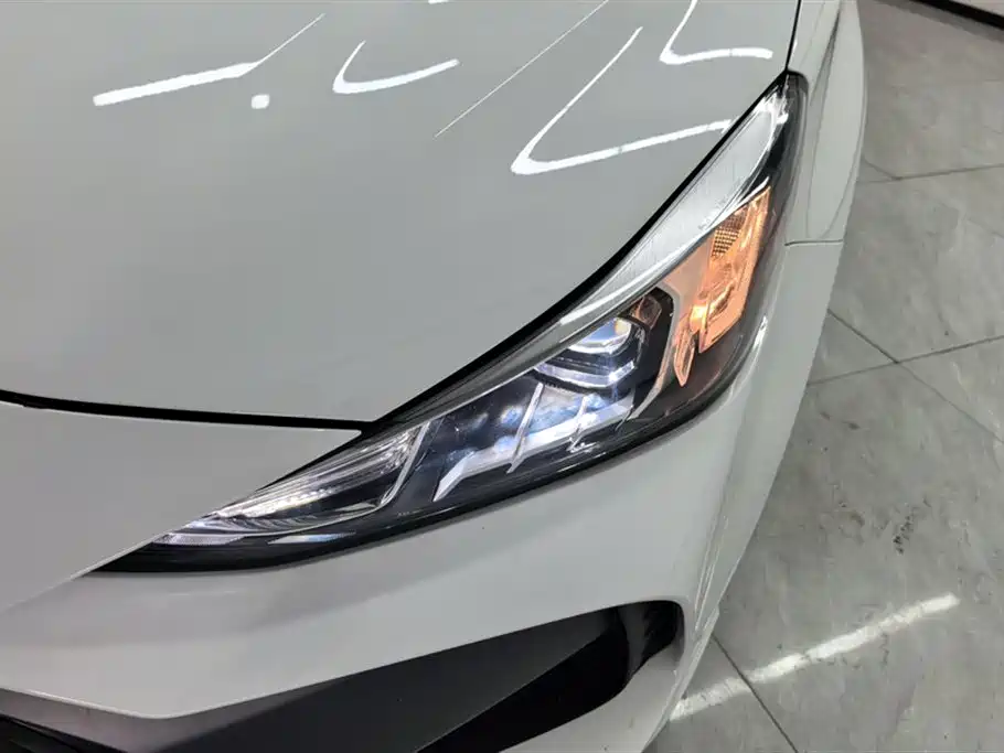 MG 5 2023 180DVVT MT