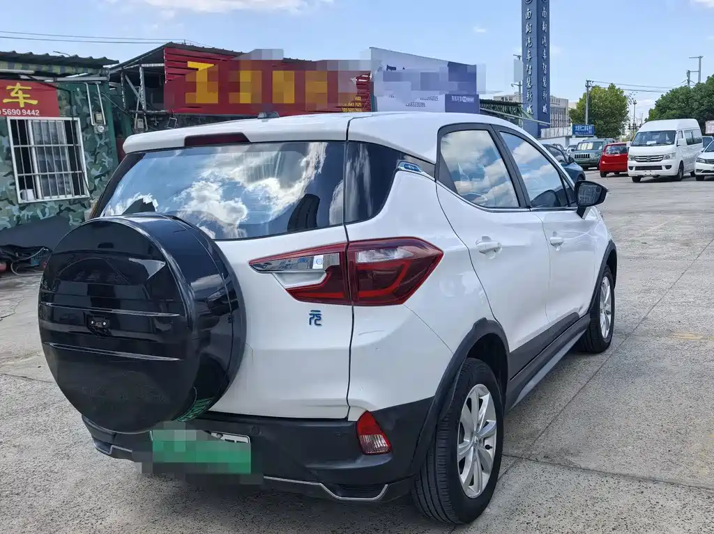 BYD Yuan EV — миниатюра 3
