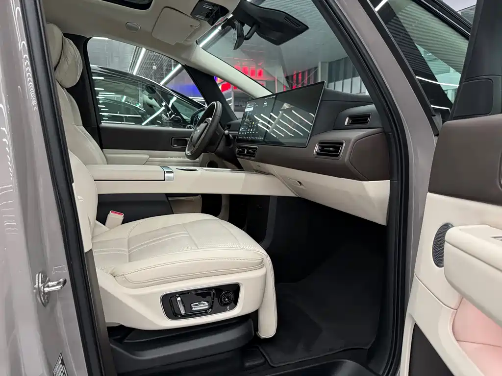Li Auto Li MEGA — миниатюра 11