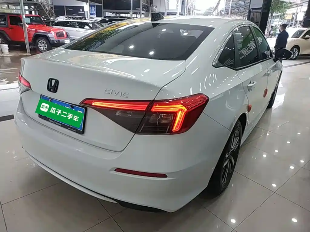 Honda Civic — миниатюра 7