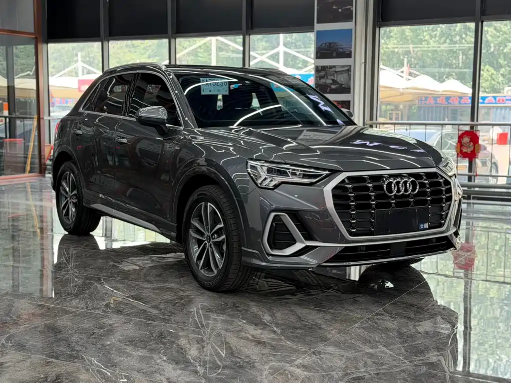 Audi Q3 2022 35 TFSI