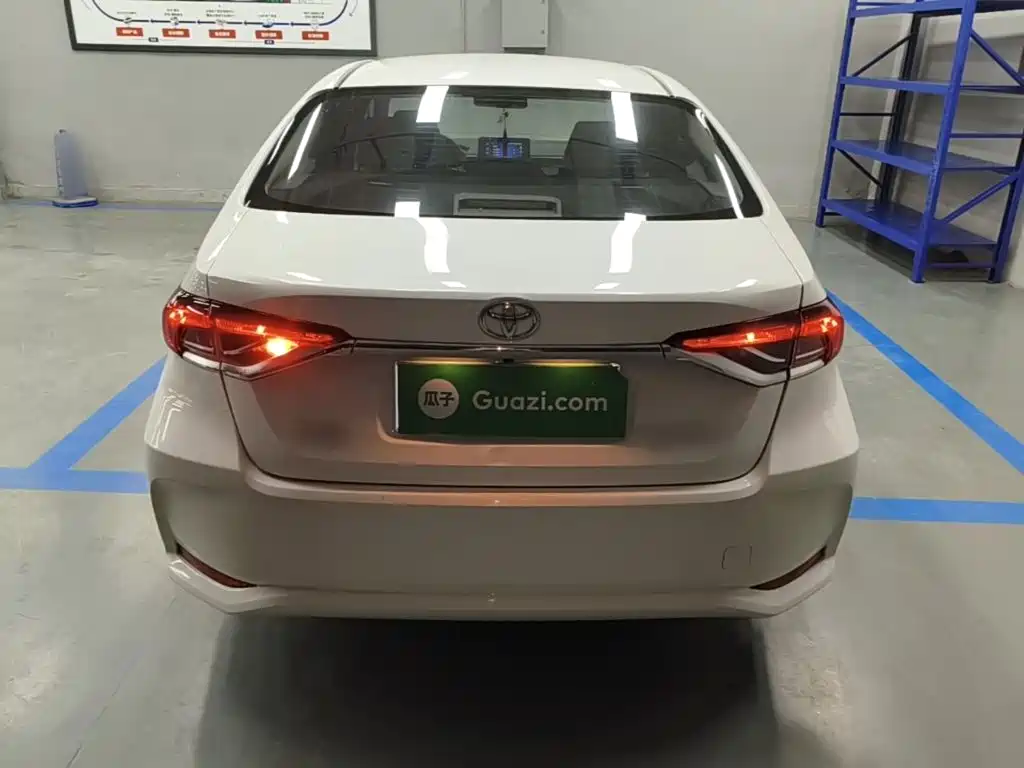 Toyota Corolla — миниатюра 6