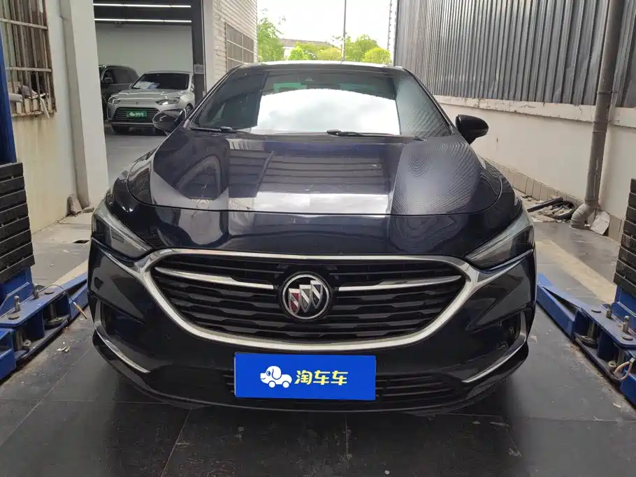 Buick LaCrosse — миниатюра 2