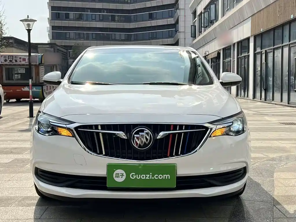Buick Excelle — миниатюра 3