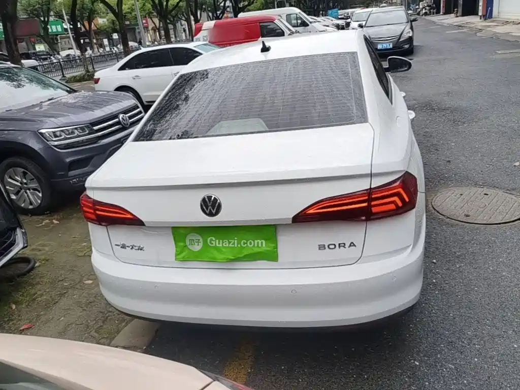 Volkswagen Bora — миниатюра 6