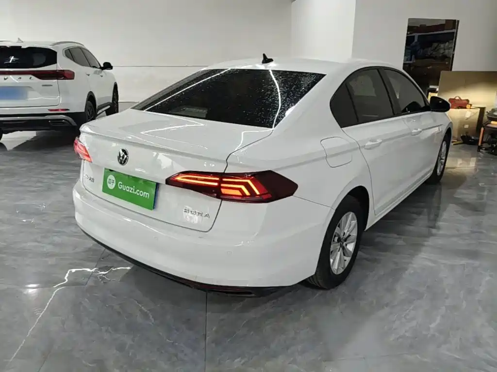 Volkswagen Bora — миниатюра 7