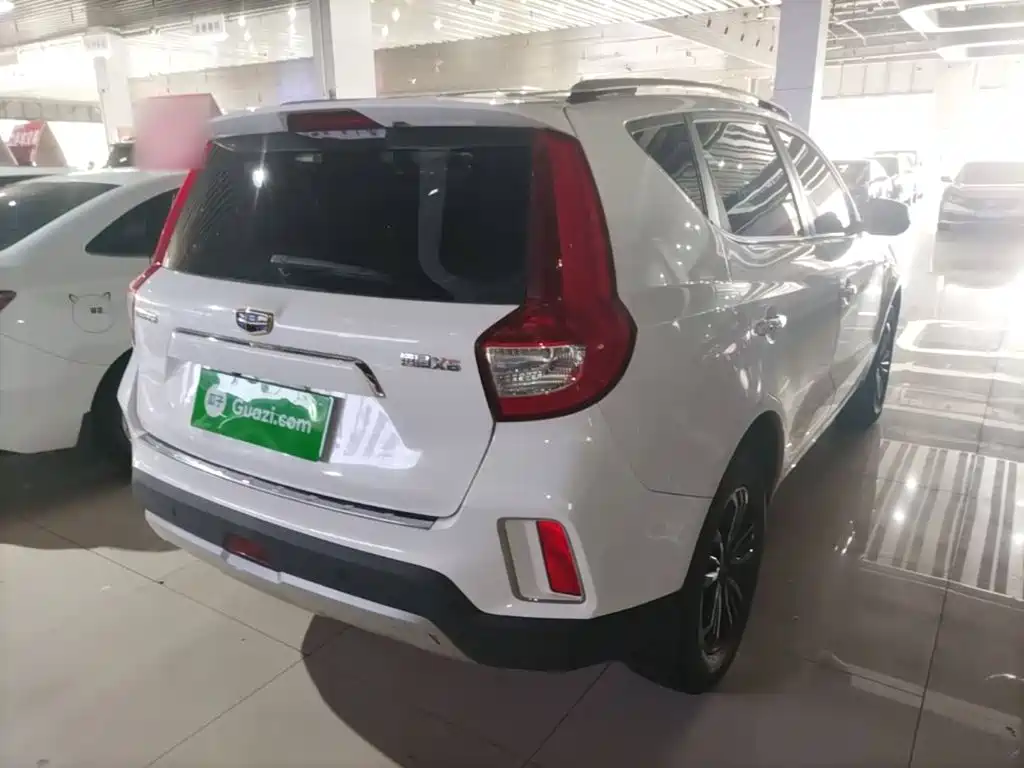 Geely Vision X6 — миниатюра 7