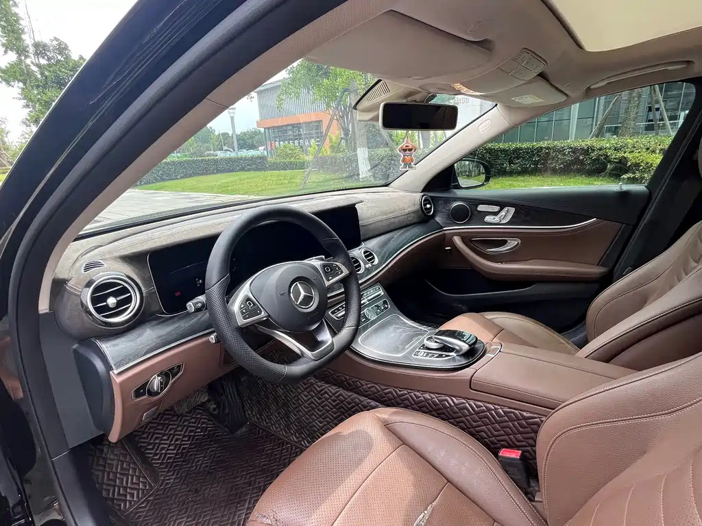 Mercedes-Benz E-Class E 2016 E 300 L Sport Fashion