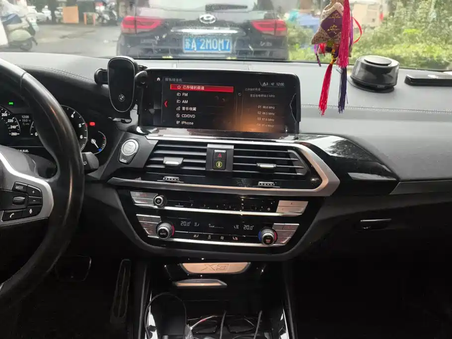 BMW X3 — миниатюра 13