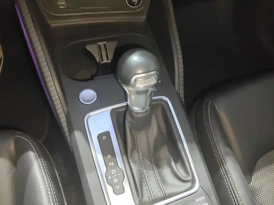 Audi Q2L e-tron — миниатюра 16