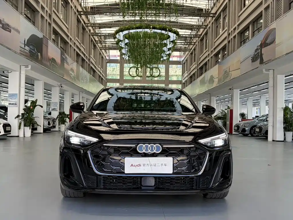 Audi A5L — миниатюра 7