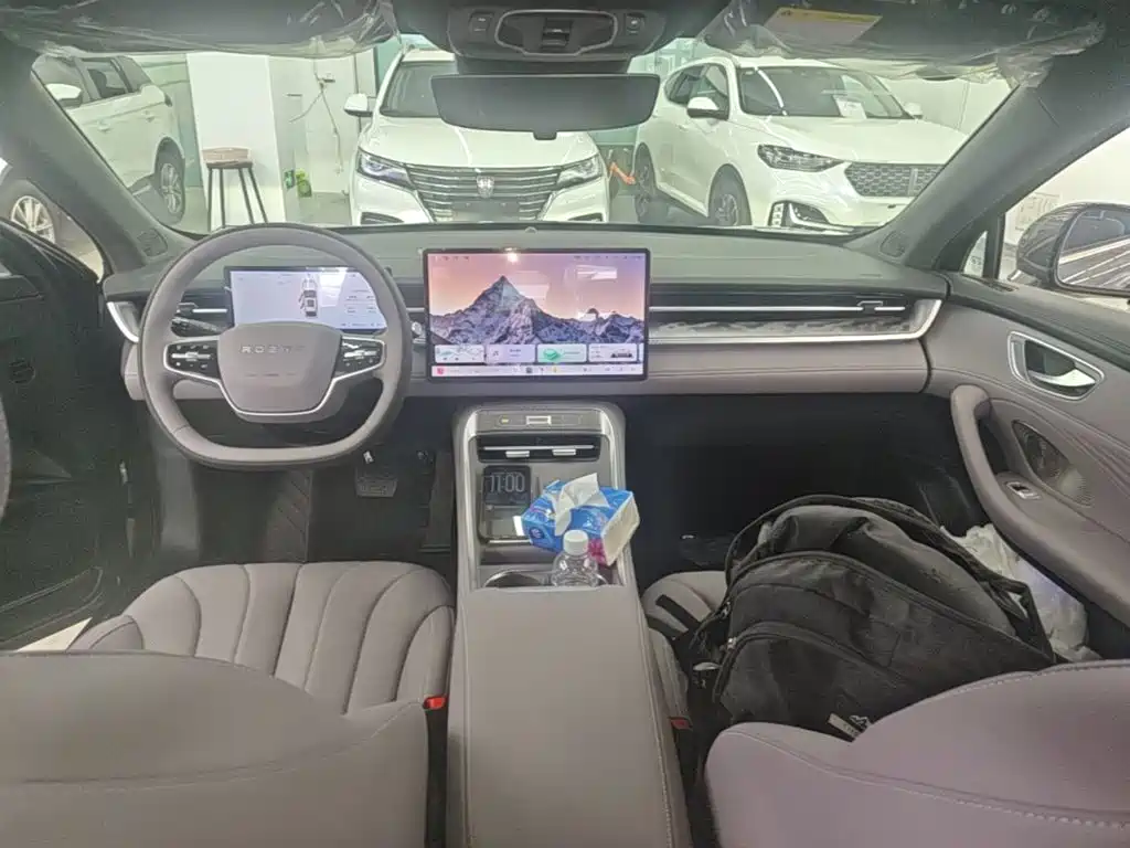 Roewe M7 DMH — миниатюра 10