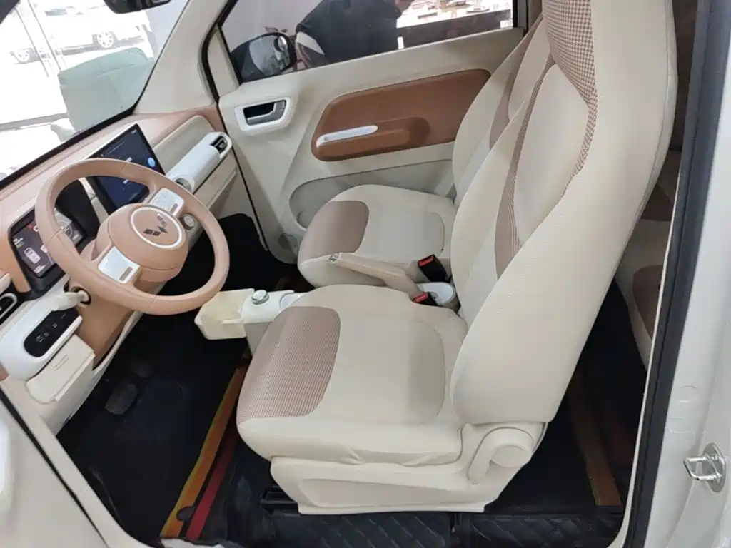 Wuling MINIEV — миниатюра 15