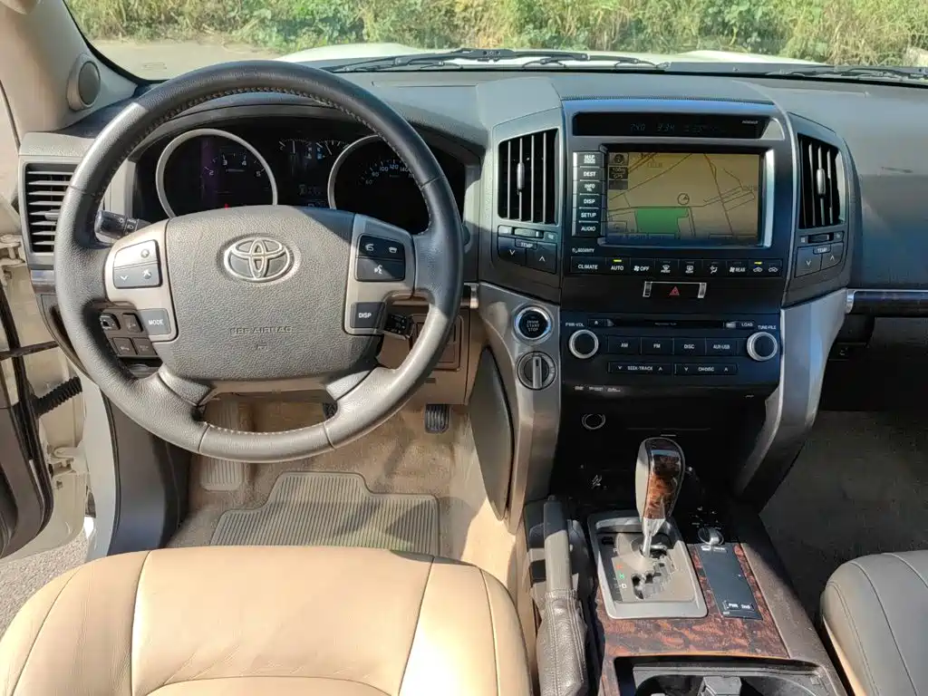 Toyota Land Cruiser — миниатюра 9