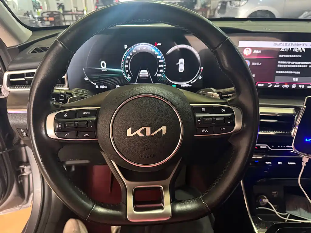 Kia K5 — миниатюра 8