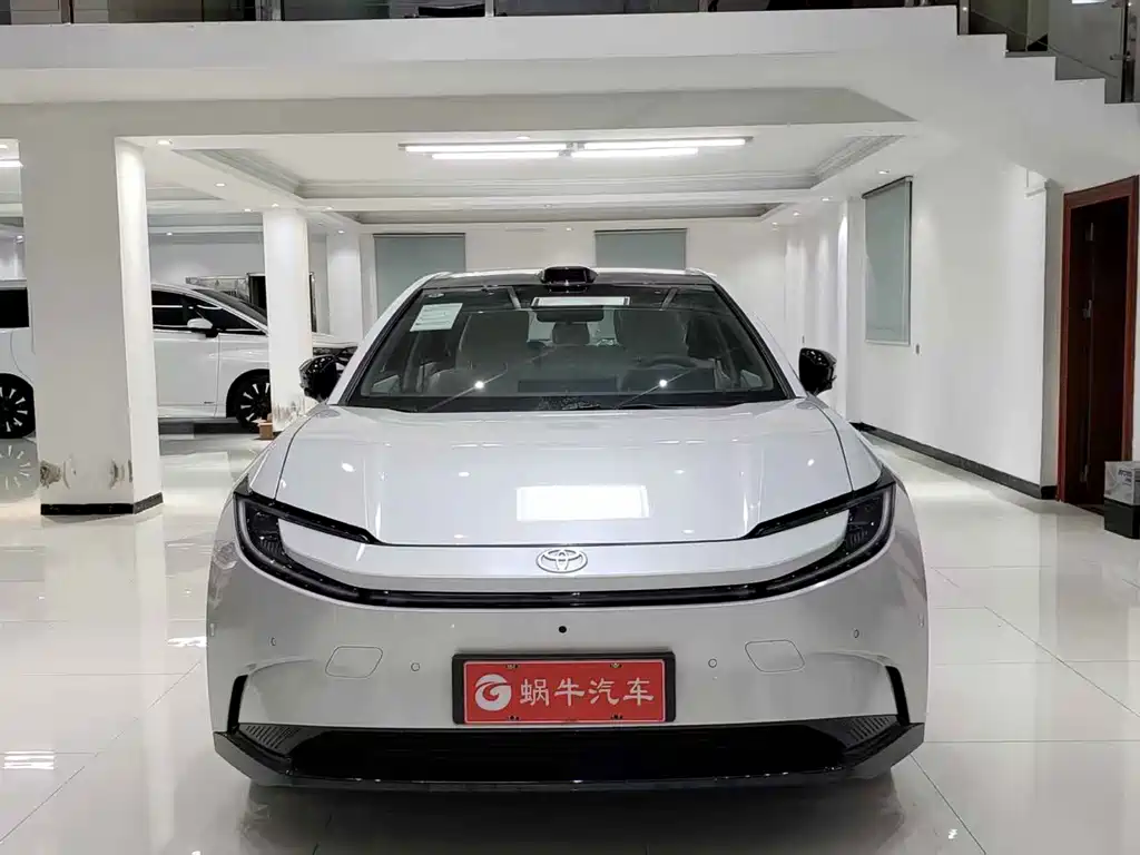 Toyota bZ5 — миниатюра 2