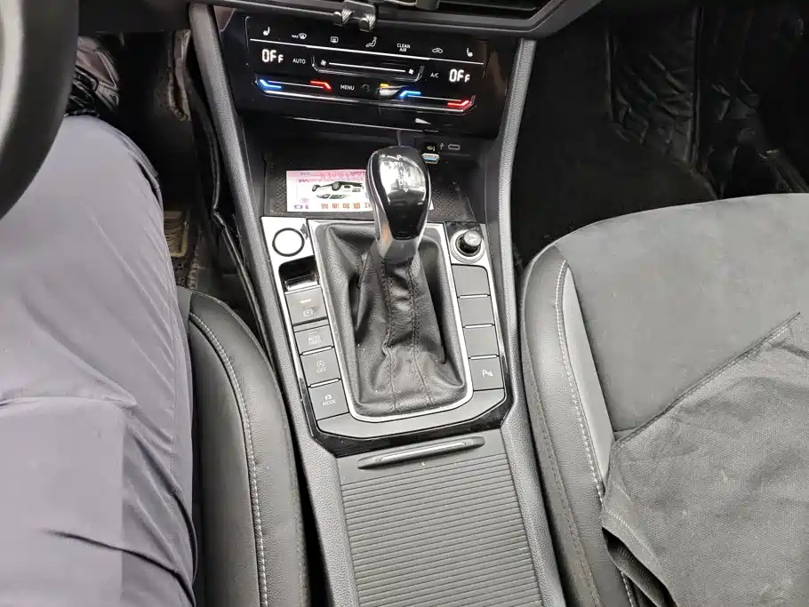 Volkswagen Sagitar — миниатюра 16