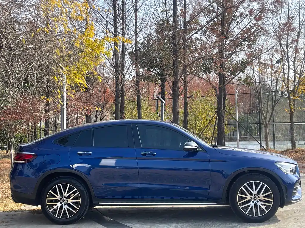 Mercedes-Benz GLC 2020 GLC 300 4MATIC SUV
